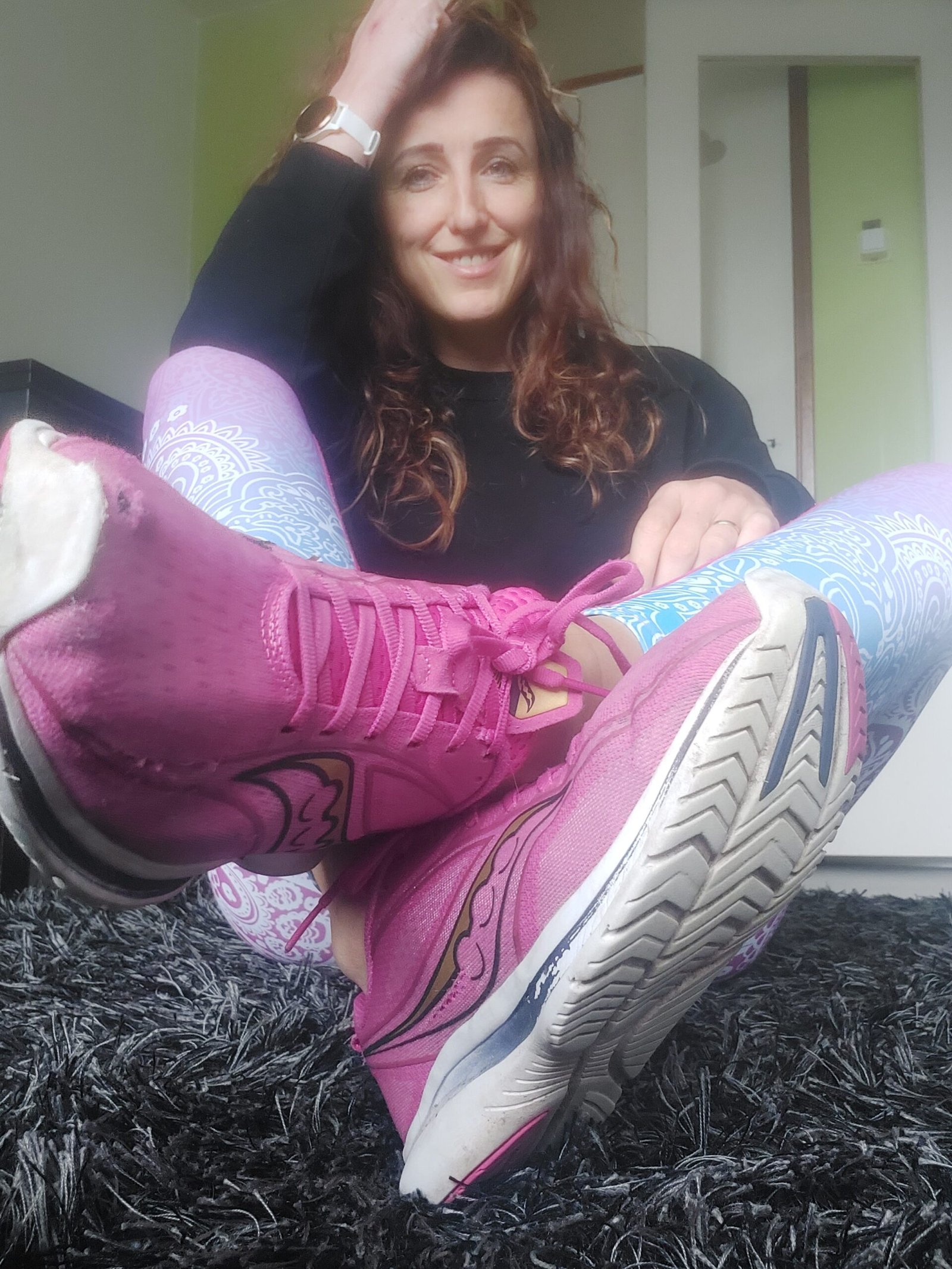 Dirty Stinky Pink Running shoes – Goddess Croma